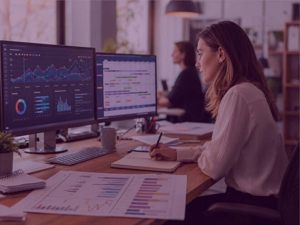 Amazon Vendor Peak Planning Strategy - Venture Forge E-commerce strategist reviewing Amazon peak planning forecasts and seasonal campaign timelines